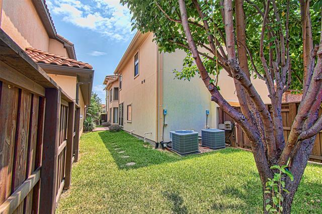 Building Photo - 7039 Comal Dr