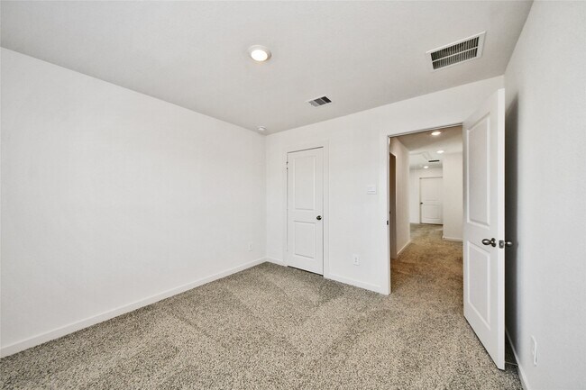 Building Photo - 3531 Shearwater St