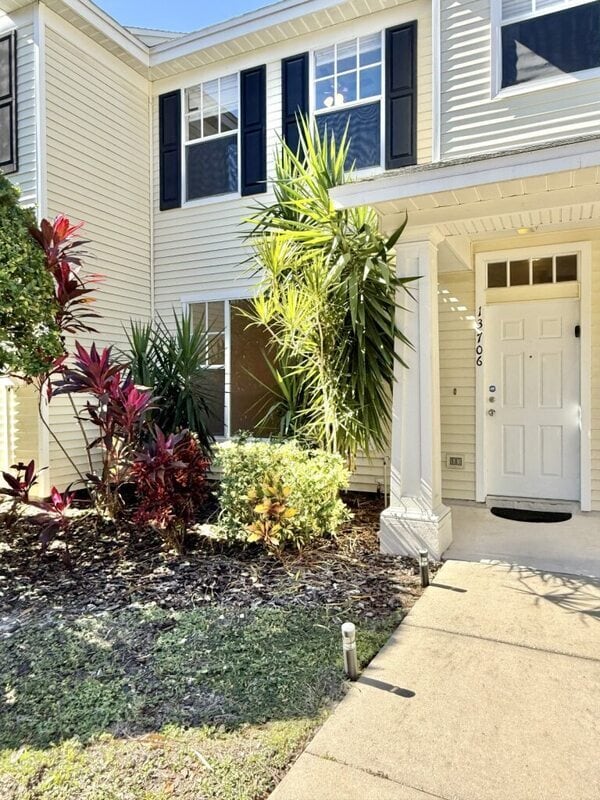 Building Photo - 13706 Forest Lake Dr