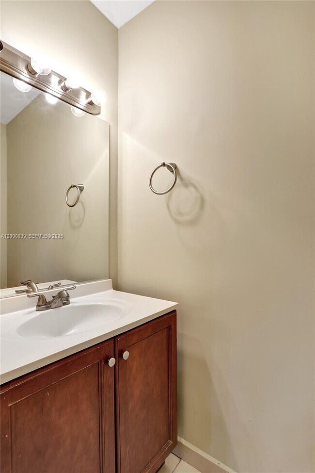 Building Photo - 2215 NW 45th Ave