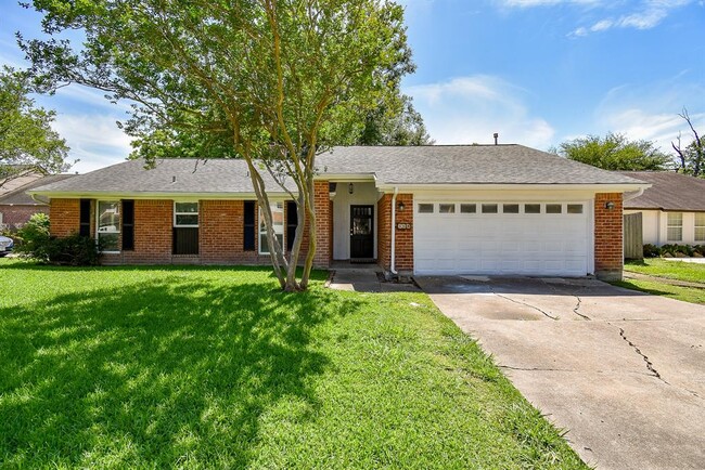 Building Photo - 154 Squires Bend