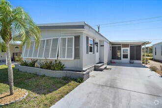 Building Photo - 13 Boca Ciega St