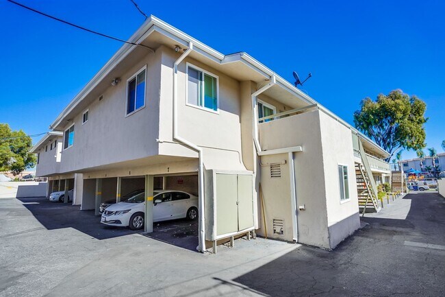 Building Photo - 6117 11th Ave