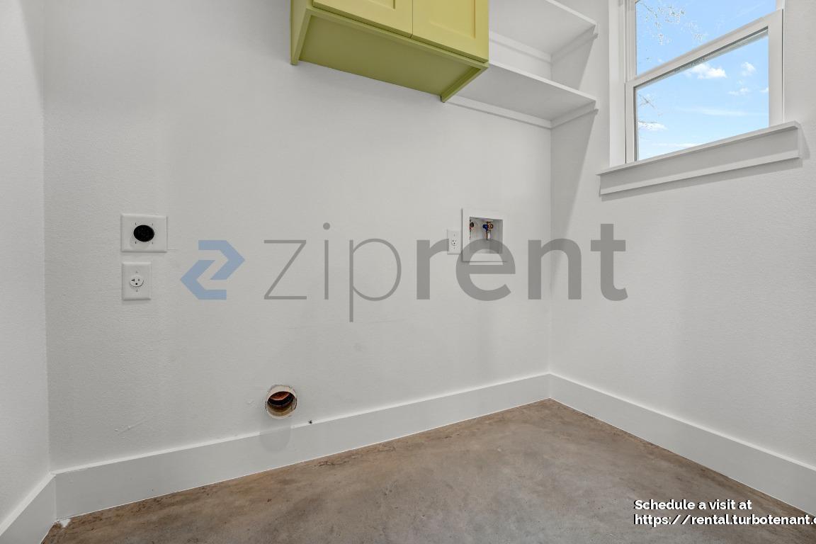 Building Photo - 124 S Mockingbird Cir