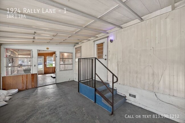 Building Photo - 1924 Rally Ln