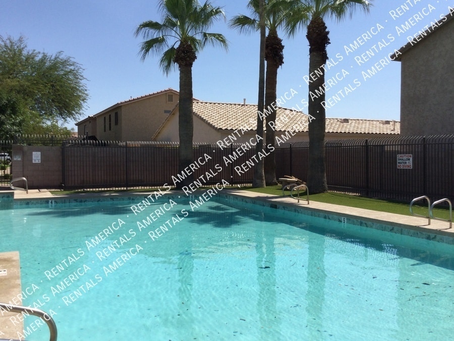 Building Photo - 2738 E Indian Wells Pl