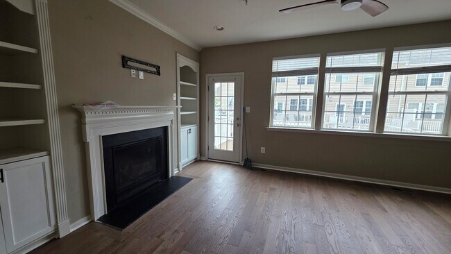 Building Photo - 1120 Bayberry Lane