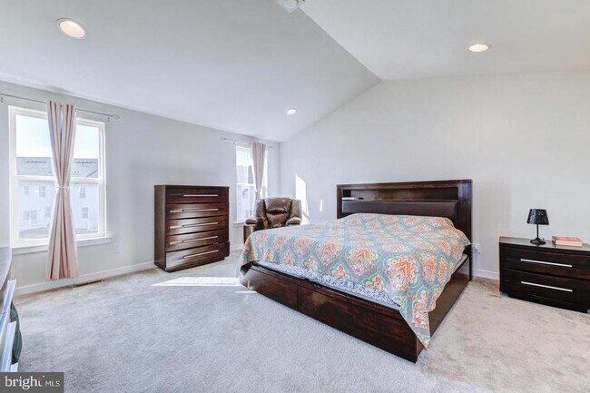 Building Photo - 204 Wynstone Ct