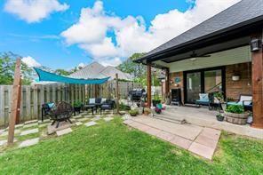 Building Photo - 5601 Burgundy Dr