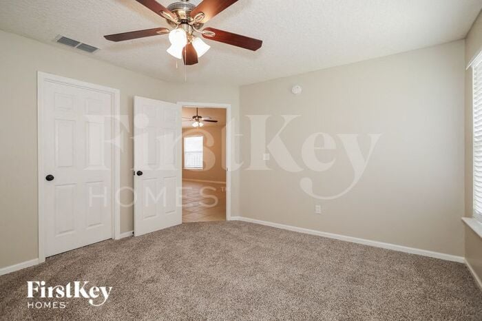 Building Photo - 824 Marjories Way