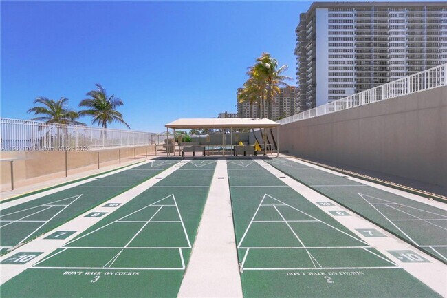 Building Photo - 1985 S Ocean Dr