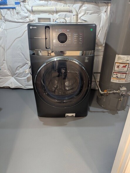 Washer/Dryer Combo - 6504 Hansford St