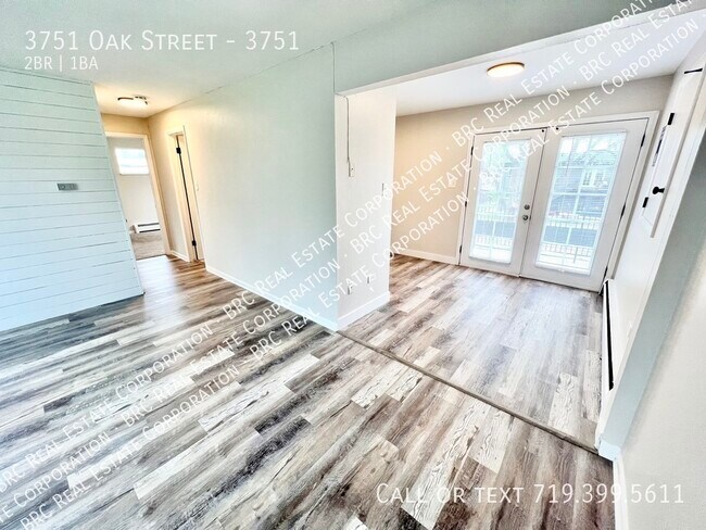 Building Photo - 3751 Oak St