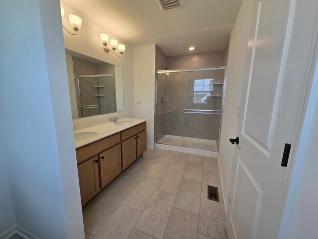 Building Photo - 4509 Chelsea Mnr Cir
