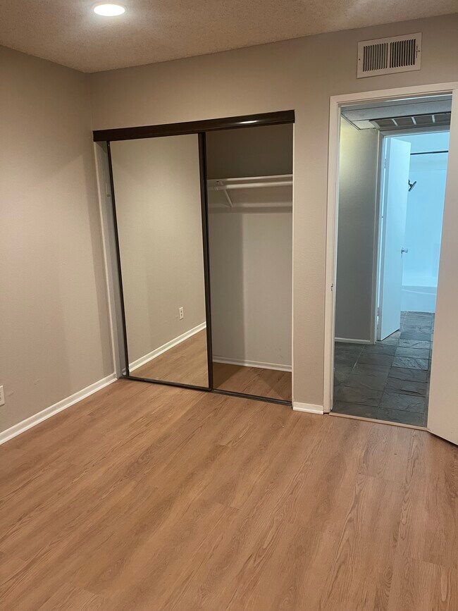 Building Photo - 18645 Hatteras St