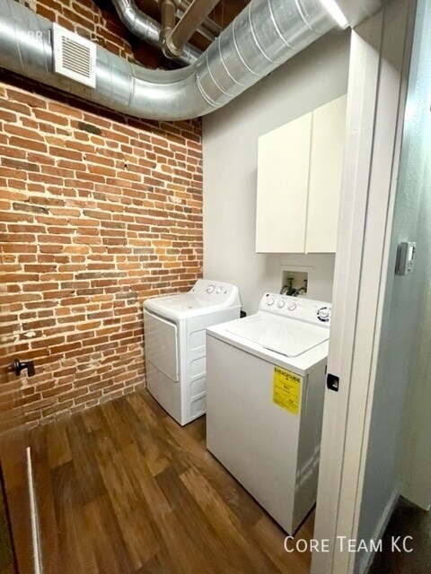 Building Photo - 204 Walnut St