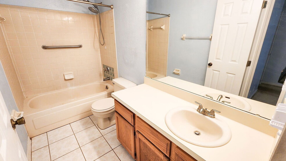 Building Photo - 1141 Exceller Ct