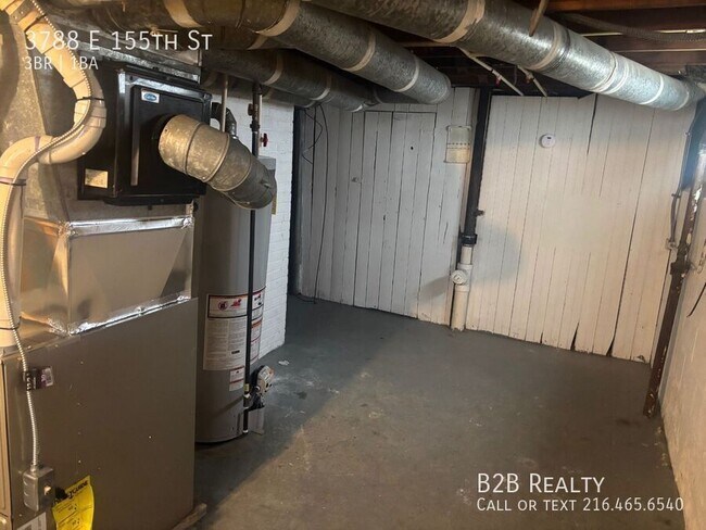 Building Photo - 3788 E 155th St