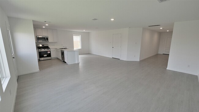 Building Photo - 26814 Feather Reed Dr