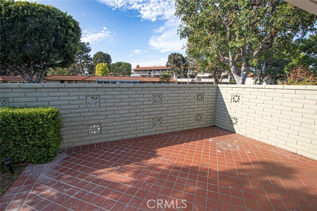 Building Photo - 3182 Alta Vista