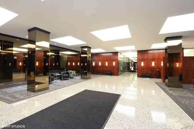 Building Photo - 535 N Michigan Ave