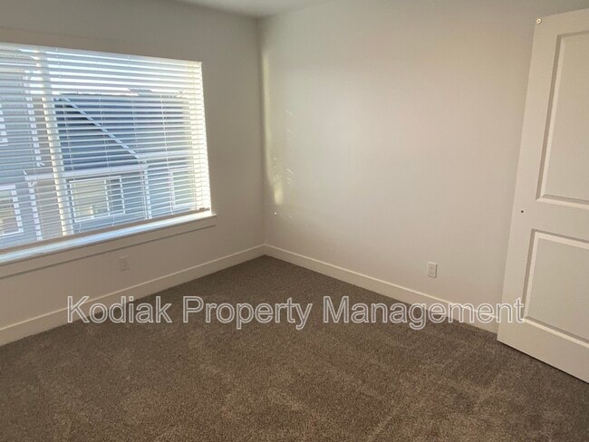 Building Photo - 1088 N 1840 W