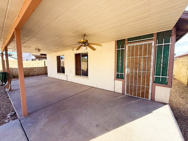 Building Photo - Charming 3-Bedroom Home for Rent in Highly Desirable Peoria School District!