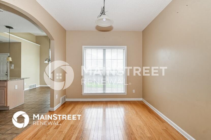 Building Photo - 1135 Hoska Cove