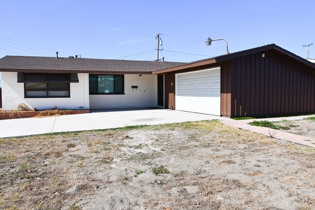 Building Photo - 6501 Tillamook Ave