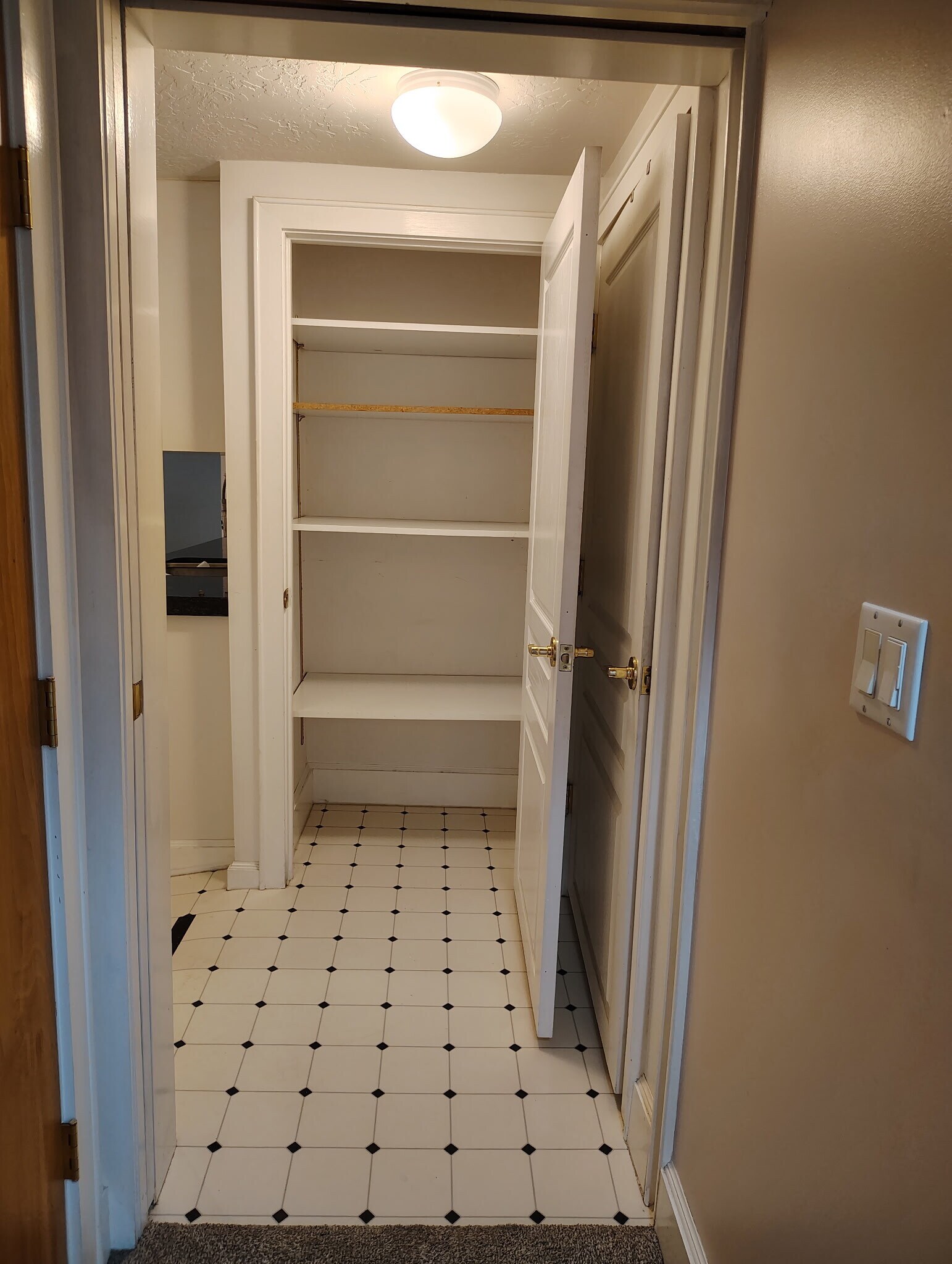 Building Photo - 1448 E 900 S