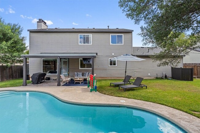 Building Photo - 1602 Rock Creek Dr