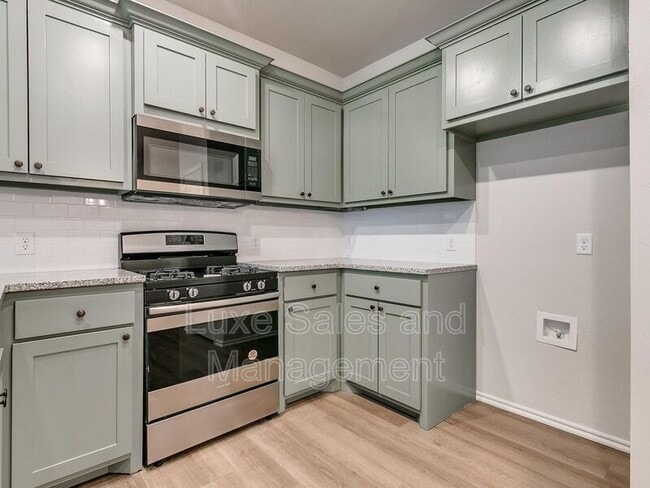 Building Photo - 10601 Lawson Ln