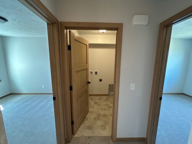 Building Photo - 6103 S Alki Pl