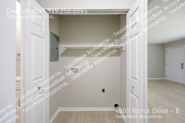 Building Photo - 4800 Hoyle Dr