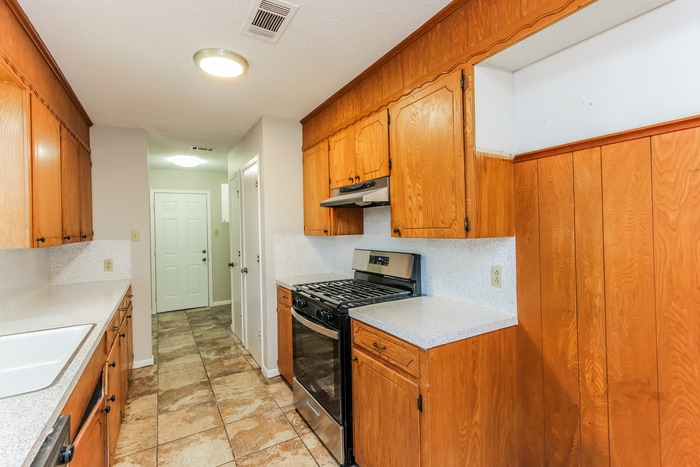 Building Photo - 218 Leighton Dr