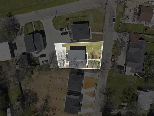 Building Photo - 933 River Rd