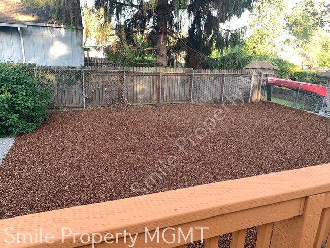 Building Photo - 5312 SE 92nd Ave
