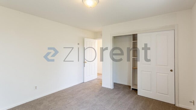 Building Photo - 196 Browns Valley Rd