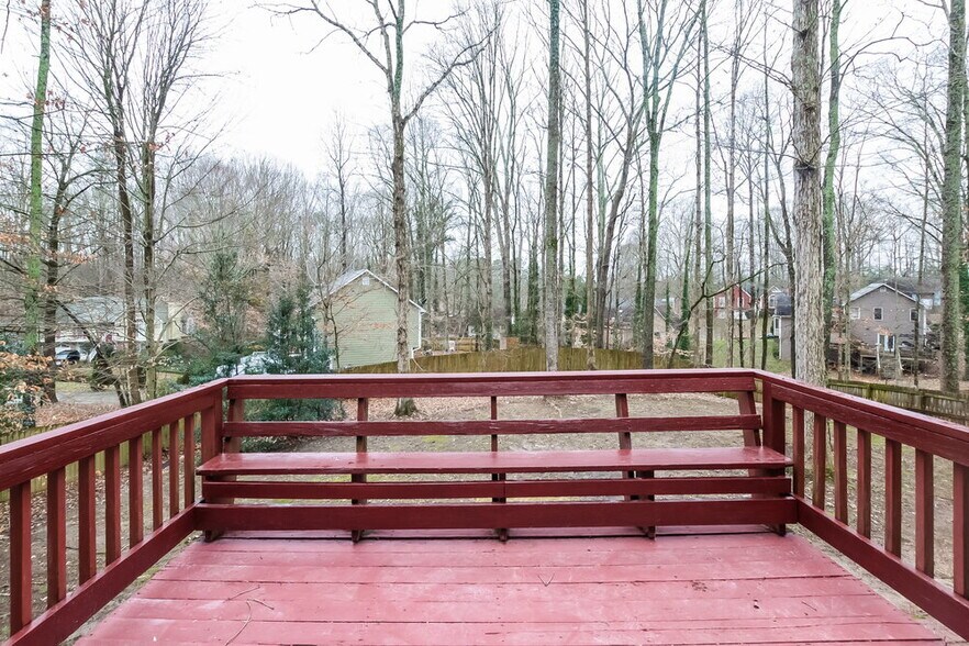 Building Photo - 2715 Horseshoe Creek Dr