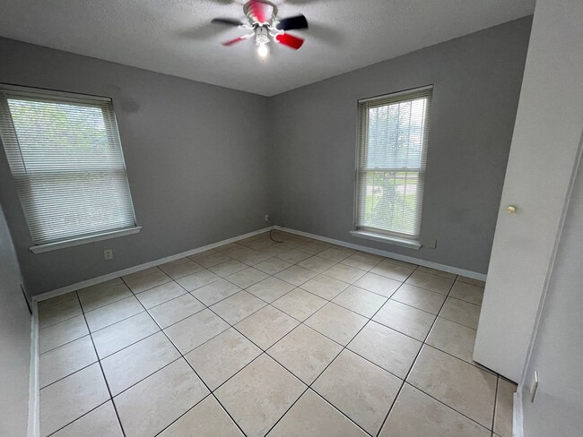 Building Photo - 2902 Trailridge Cir