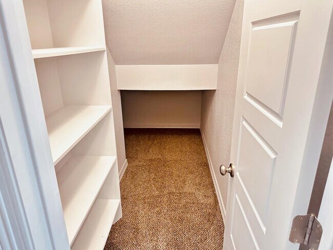 Building Photo - 18102 Pomelo Ln