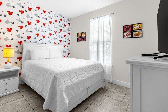 Building Photo - 4159 Oak Tree Dr
