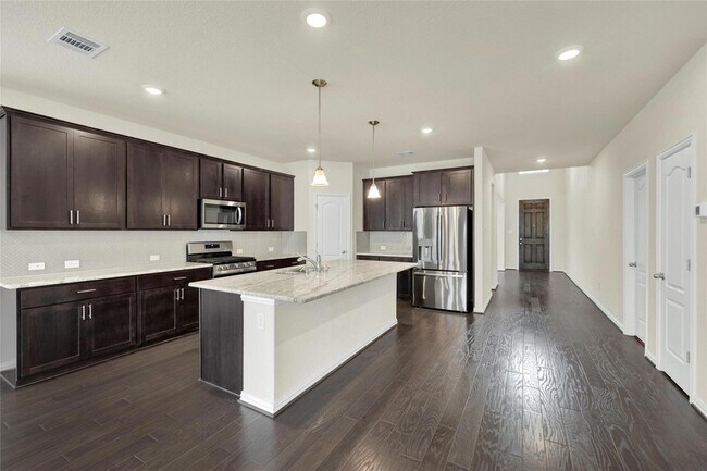 Building Photo - 908 Leadtree Loop