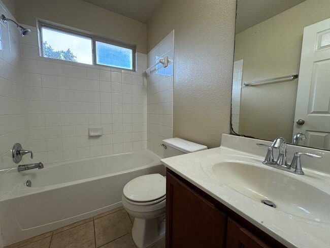 Building Photo - 6908 Golden Oak Ln