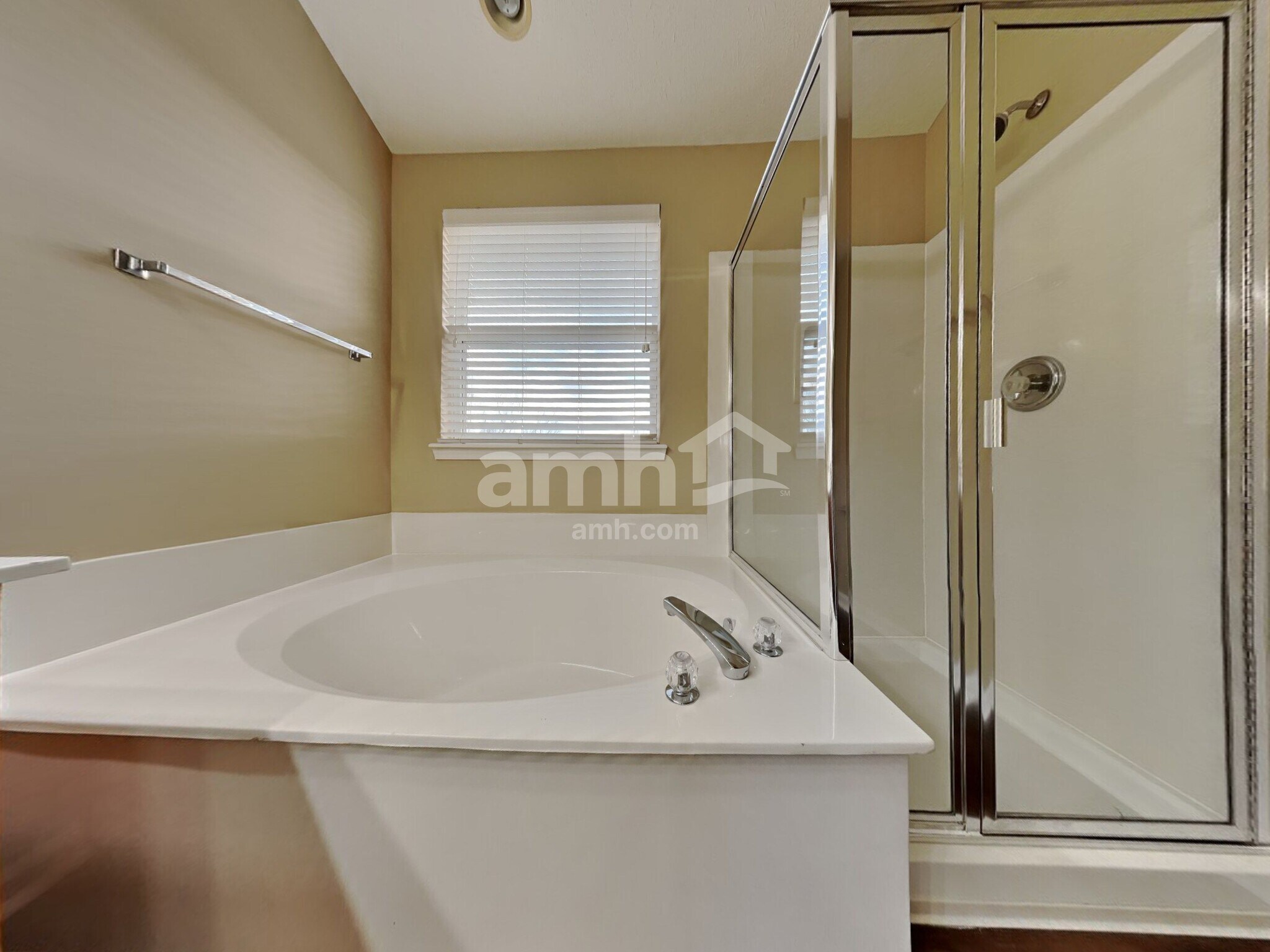 Building Photo - 5825 Columbia Cir