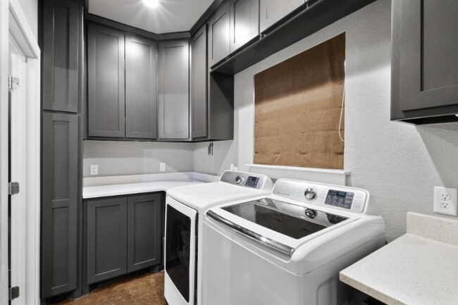 Building Photo - 512 Barham Ln