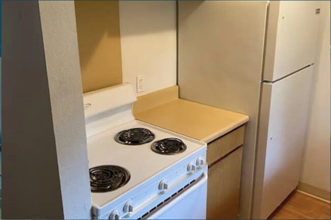 Building Photo - 300 Cobb Mill Rd