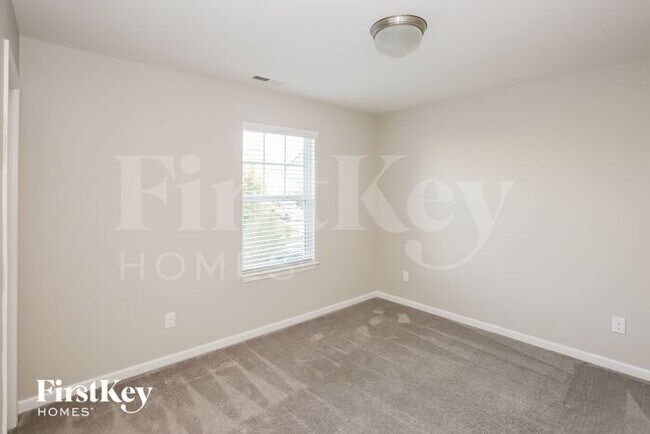 Building Photo - 4423 Huntley Glen Dr