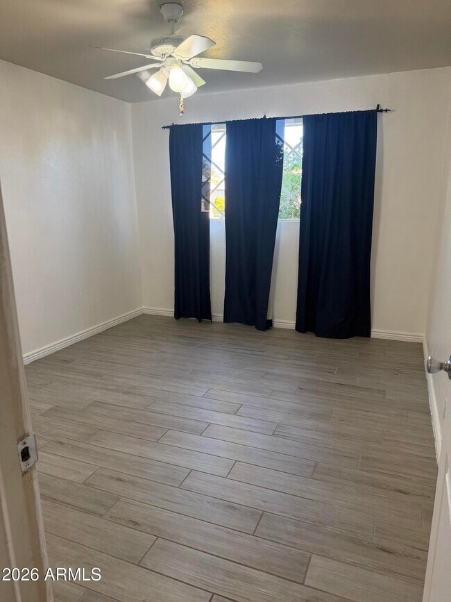 Building Photo - 6943 E Latham St