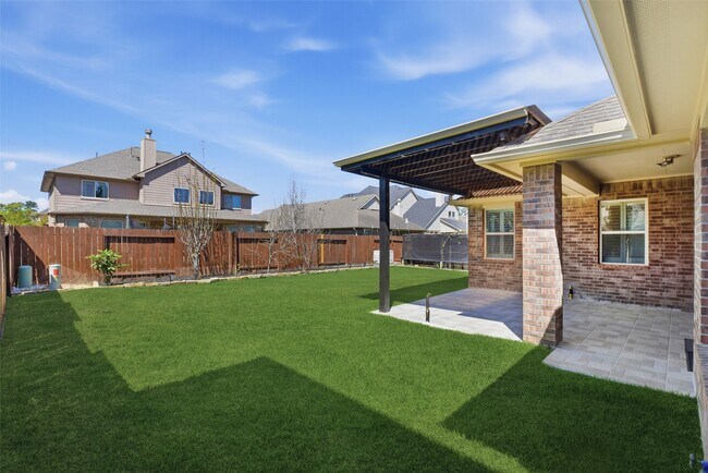 Building Photo - 212 Fallow Buck Ct